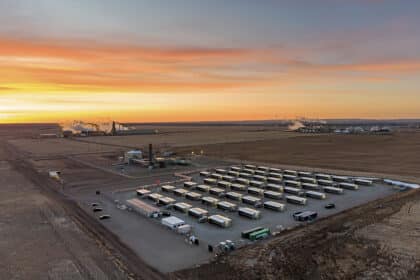 Hut 8 & US Bitcoin Plan Merger to Leverage Resources in Failing Crypto Space