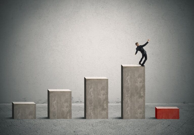 Bitcoin Price Key Indicators Suggest A Strengthening Case For Bearish Break