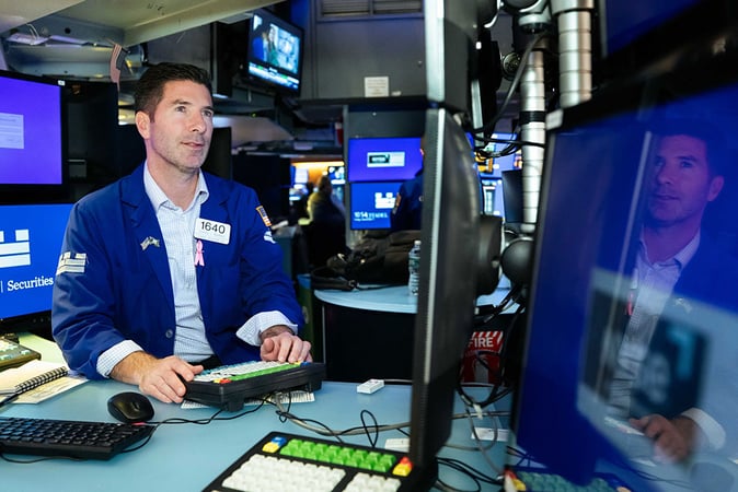 S&P 500 Ends Winning Streak amid Inflation Concerns and Yield Surge