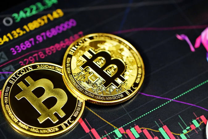 Bitcoin Price Consolidates Above $41K as Memecoins Bombard L1 Chains