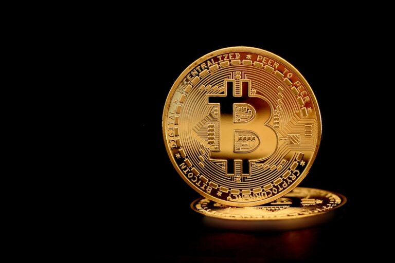 Are Traditional Investors Finally Embracing Bitcoin ETFs?